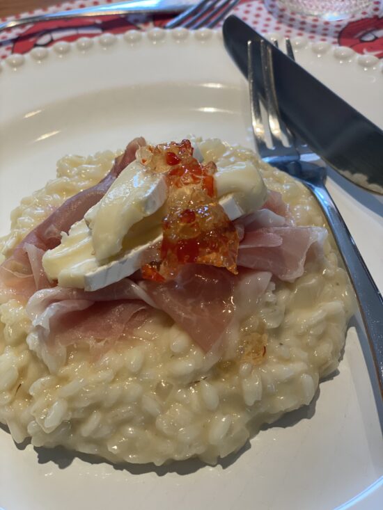 Risoto de Brie com Presunto Cru e Geleia de Pimenta