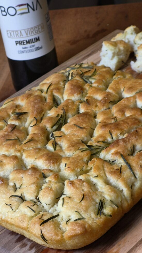 Focaccia com Azeite Boenna e Alecrim